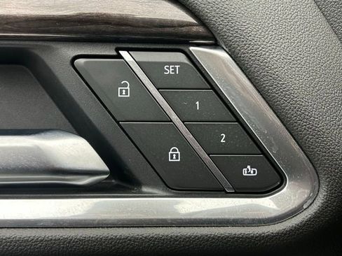 Used 2025 Chevrolet Silverado 2500 LTZ w/ LTZ Premium Package image 11