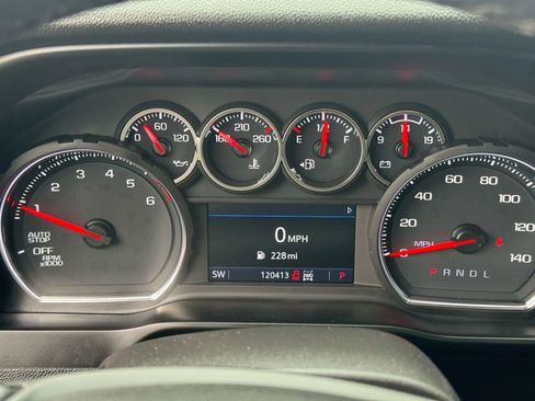 Used 2021 Chevrolet Silverado 1500 RST image 14