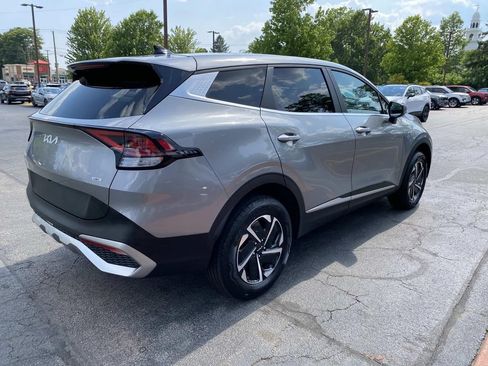 Used 2023 Kia Sportage LX AWD/4WD image 6