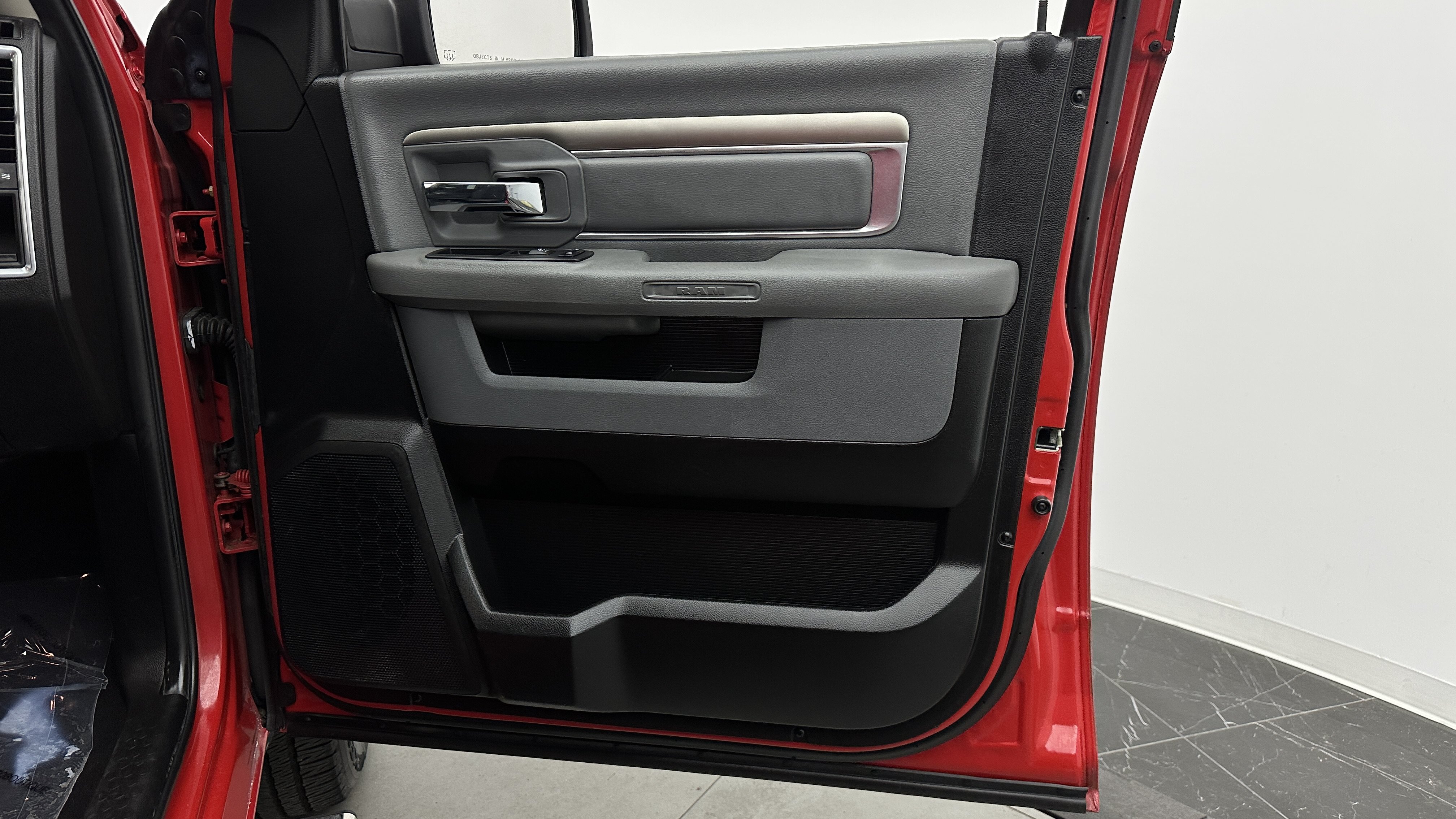 Used 2019 RAM 1500 Big Horn AWD/4WD image 33