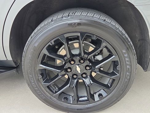 Used 2023 Chevrolet Tahoe LT w/ Luxury Package image 9