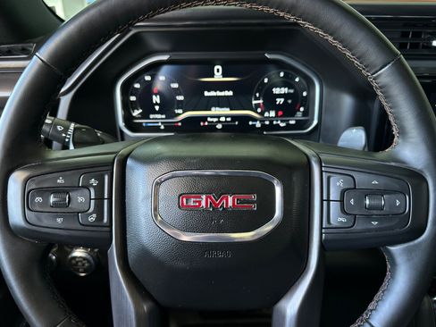 Used 2023 GMC Sierra 1500 AT4 w/ Technology Package AWD/4WD image 11