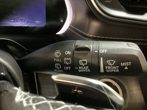 Certified 2023 Jeep Grand Cherokee Limited AWD/4WD image 29