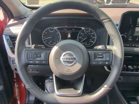 Used 2021 Nissan Rogue SL w/ Premium Package image 24