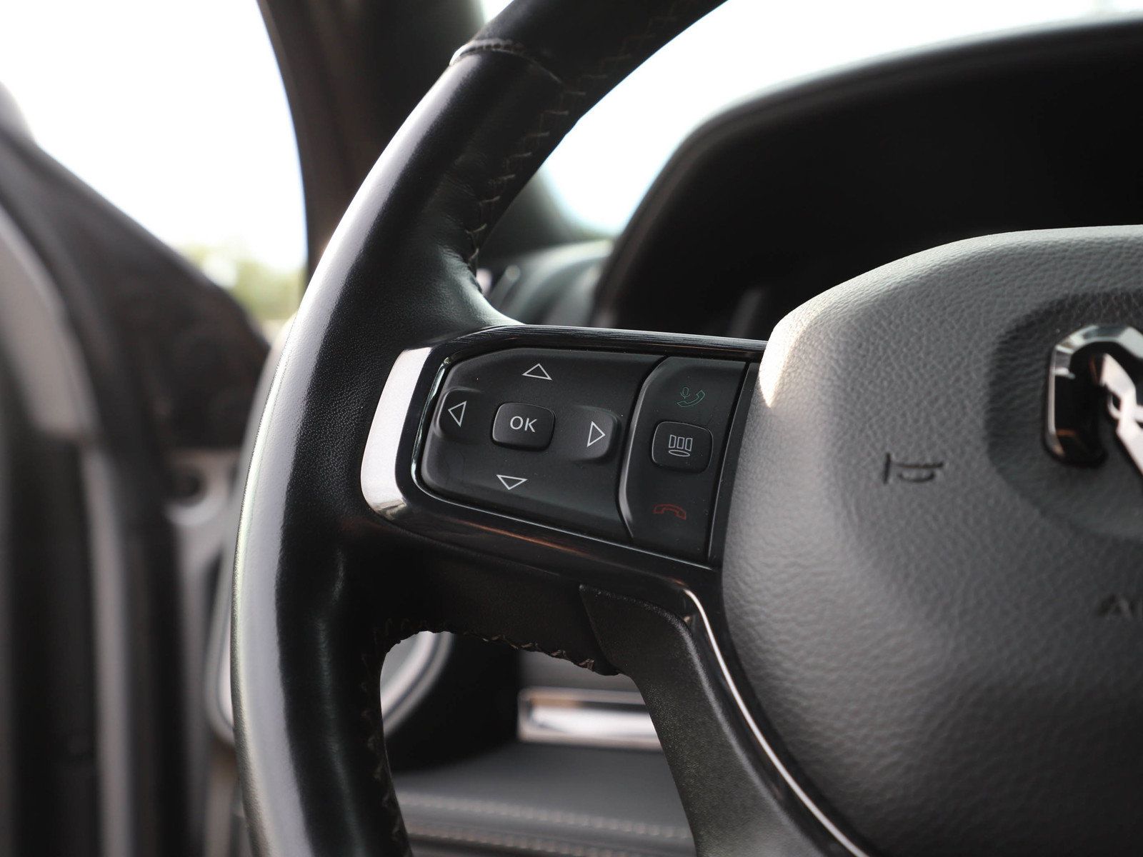 Used 2023 RAM 2500 Limited w/ Night Edition AWD/4WD image 28