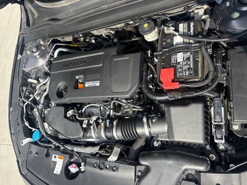 Used 2020 Honda Accord Touring image 35