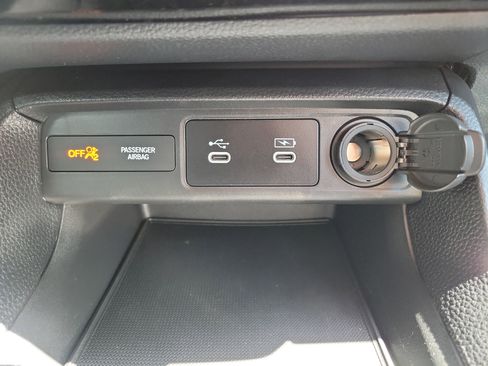 Used 2025 Honda Civic Sport image 29