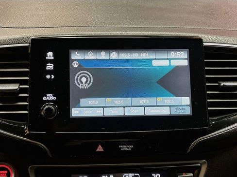 Used 2022 Honda Passport TrailSport image 15