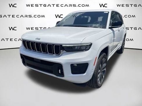 New 2024 Jeep Grand Cherokee L Laredo image 5