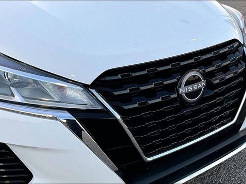 Used 2024 Nissan Kicks S image 28