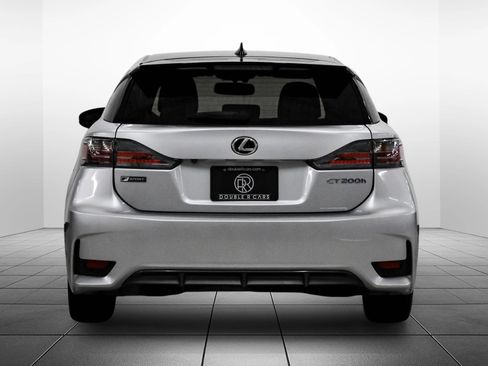 Used 2016 Lexus CT 200h w/ Navigation Package FWD image 10