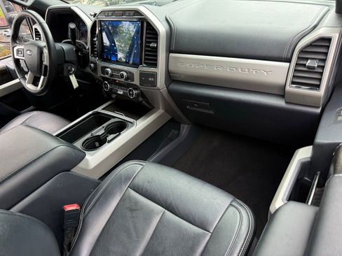 Used 2022 Ford F250 Lariat w/ Black Appearance Package AWD/4WD image 15
