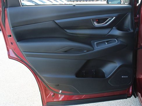 Used 2025 Subaru Ascent Limited w/ Popular Package #2 image 24