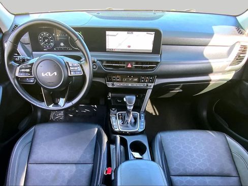 Used 2024 Kia Seltos EX AWD/4WD image 16