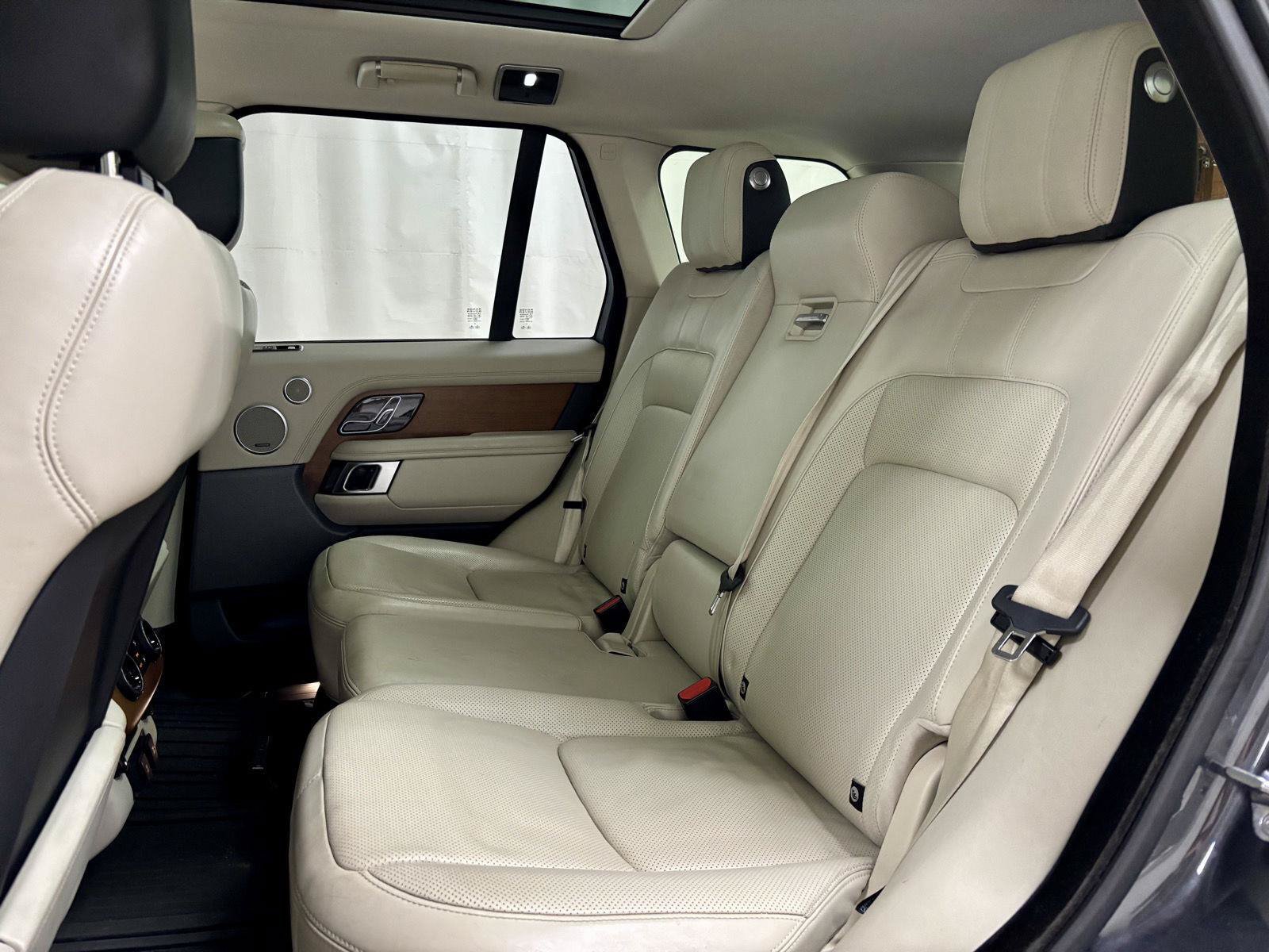 Used 2018 Land Rover Range Rover HSE AWD/4WD image 23
