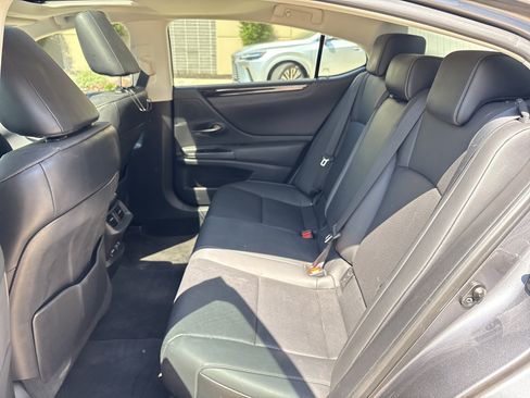 Used 2021 Lexus ES 350 w/ Premium Package FWD image 31