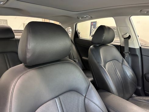 Used 2018 Kia Optima EX w/ Premium Package image 25