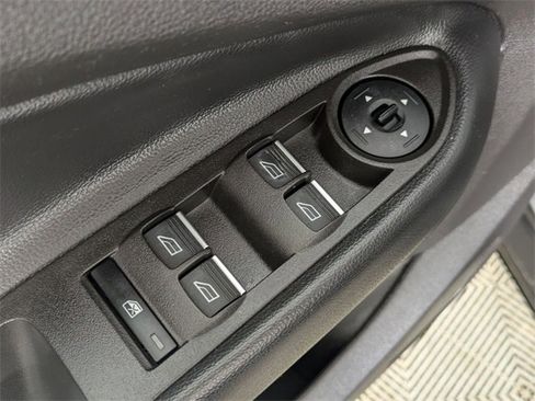 Used 2019 Ford Escape SE image 14