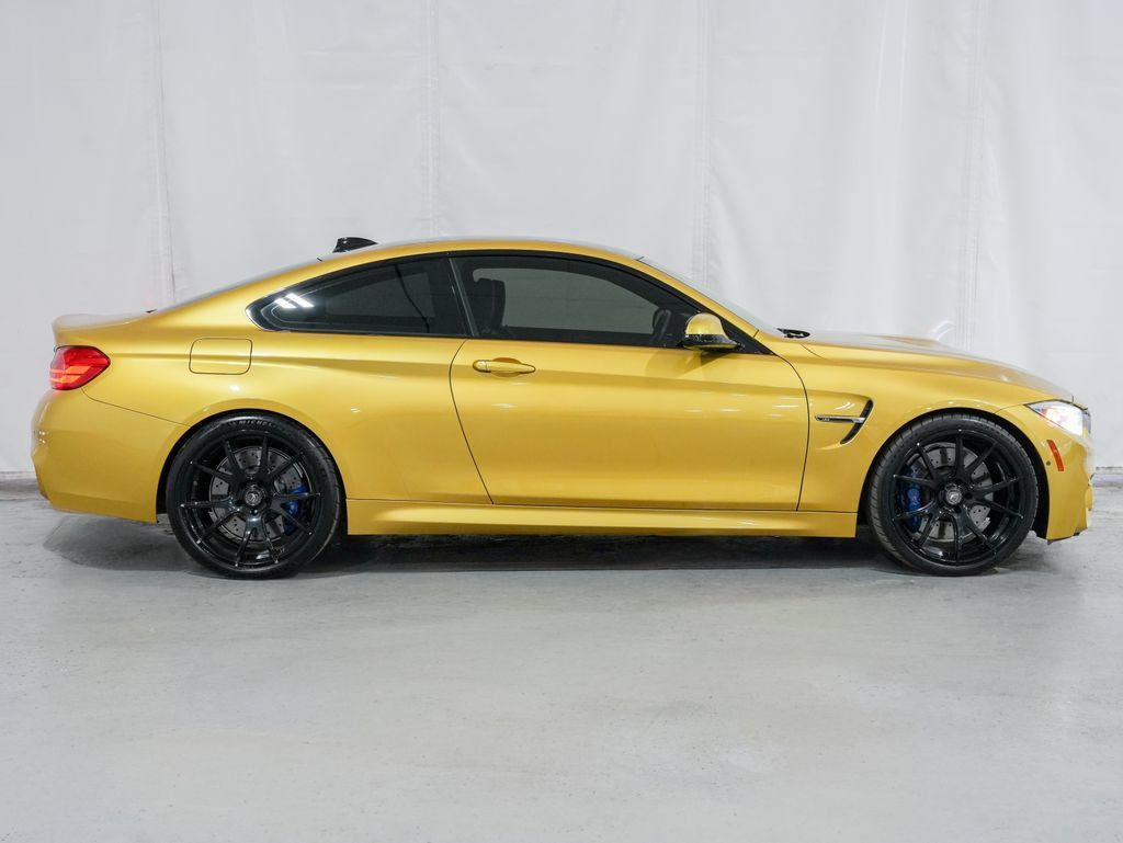 Used 2015 BMW M4 Coupe w/ Executive Package RWD image 7