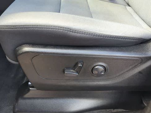 Used 2023 RAM 1500 Big Horn AWD/4WD image 17