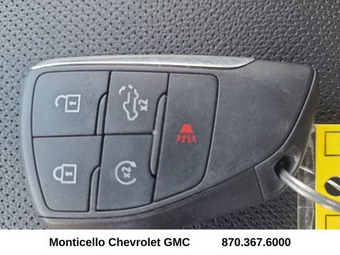 Used 2025 GMC Sierra 1500 SLT AWD/4WD image 33