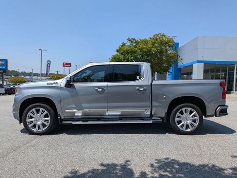 Used 2023 Chevrolet Silverado 1500 High Country w/ High Country Premium Package image 5