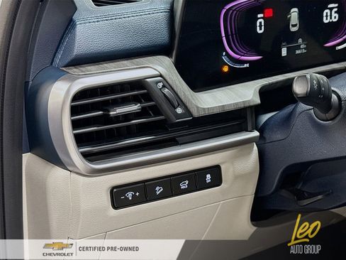 Used 2024 Kia Telluride EX w/ EX Captain's Chair Package AWD/4WD image 12