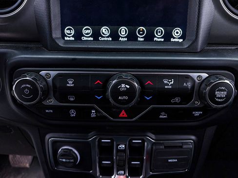 Used 2022 Jeep Gladiator Sport AWD/4WD image 20
