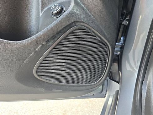 Certified 2021 Buick Encore GX Select w/ Advanced Technology Package image 17