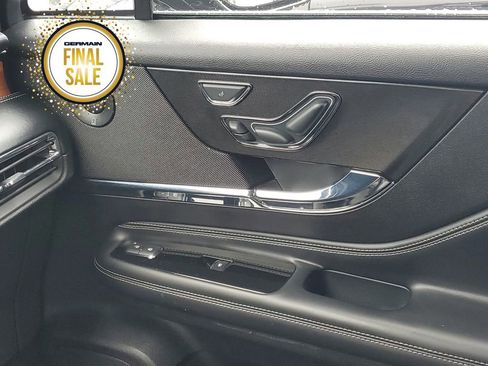 Used 2022 Lincoln Corsair Reserve w/ Equipment Group 201A image 24