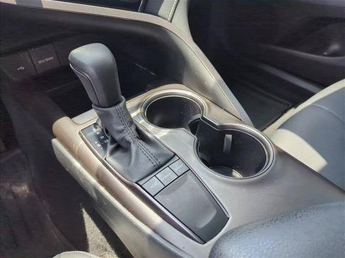 Used 2024 Toyota Camry SE FWD image 15