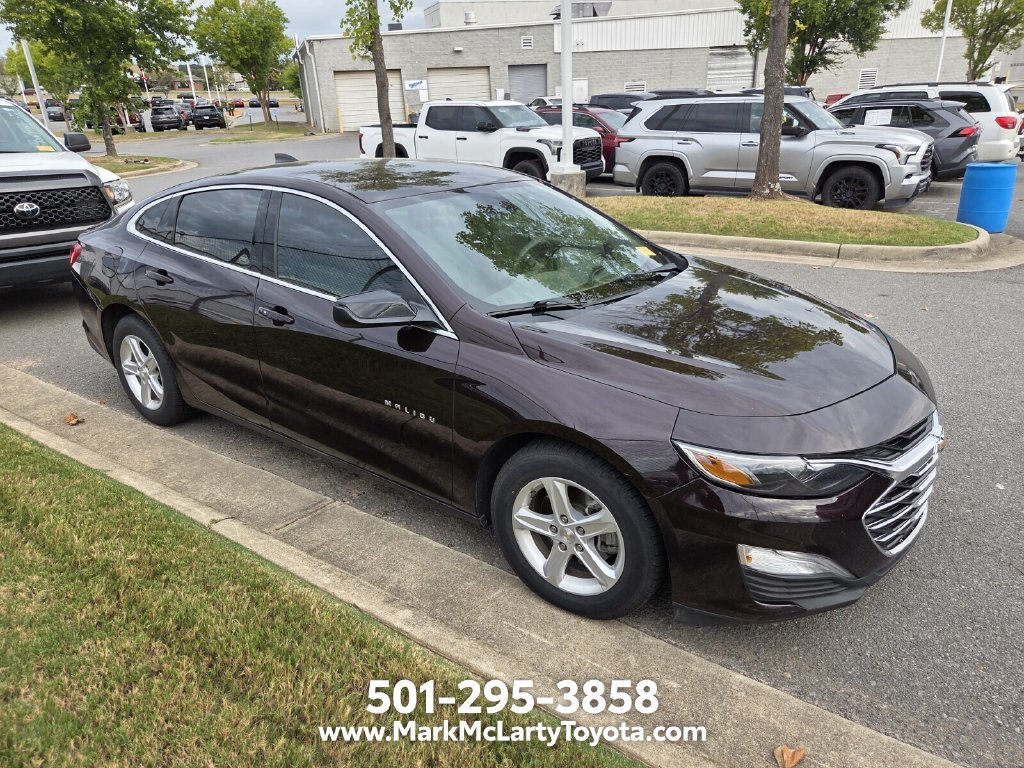 Used 2020 Chevrolet Malibu LS w/ Driver Confidence Package II FWD image 3