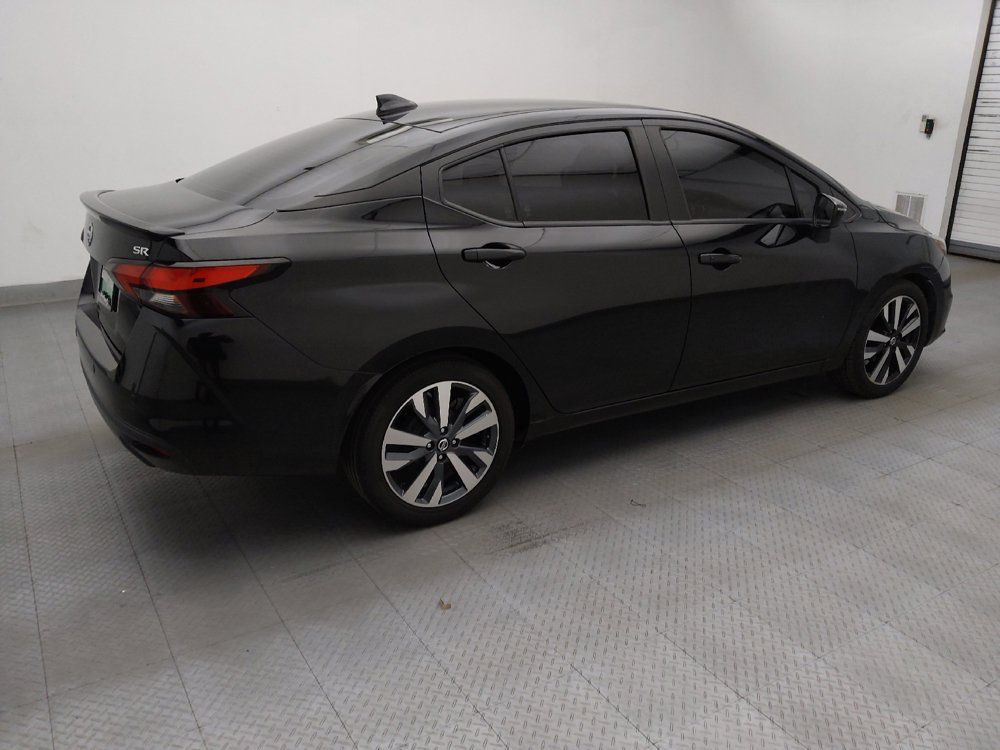 Used 2022 Nissan Versa SR FWD image 10