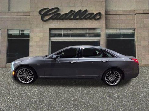 Used 2018 Cadillac CT6 Premium Luxury w/ Super Cruise Package image 2