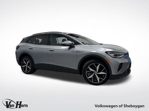 Used 2023 Volkswagen ID.4 Pro S image 1