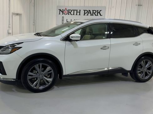 Used 2020 Nissan Murano Platinum w/ Cargo Package FWD image 6