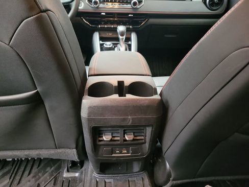 Used 2025 Chevrolet Colorado Z71 w/ Technology Package image 21