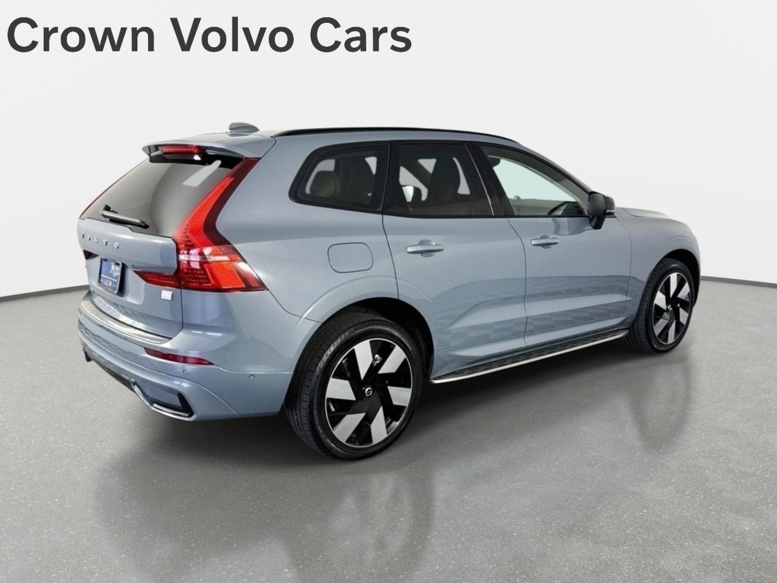 Used 2024 Volvo XC60 T8 Ultimate w/ Protection Package Premier AWD/4WD image 5