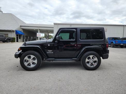 Certified 2017 Jeep Wrangler Sahara w/ Connectivity Group image 6