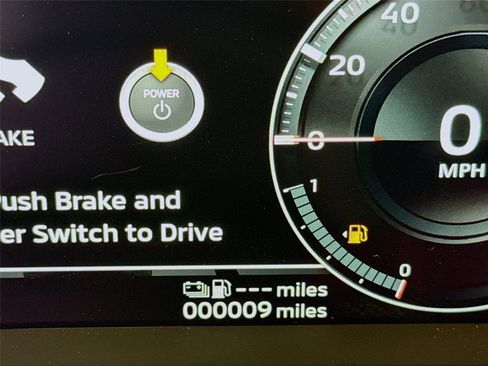 New 2025 Mitsubishi Outlander SEL Black Edition image 12