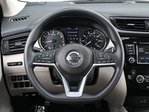 Used 2019 Nissan Rogue Sport SV image 9