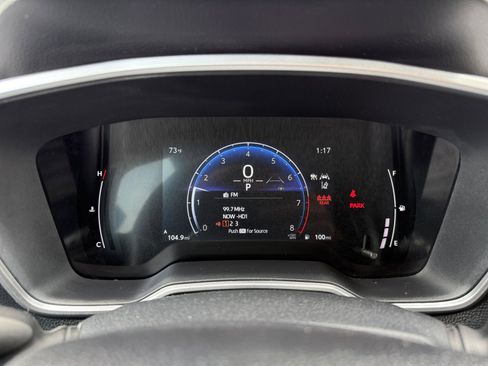 Used 2024 Toyota Corolla Cross XLE FWD image 11