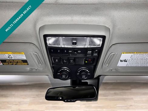 Used 2024 Toyota 4Runner TRD Off-Road Premium image 7