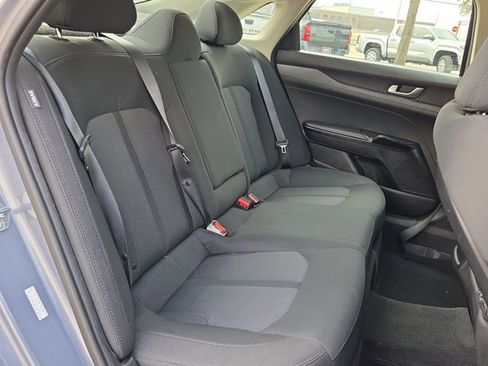 Used 2022 Kia K5 LXS FWD image 18