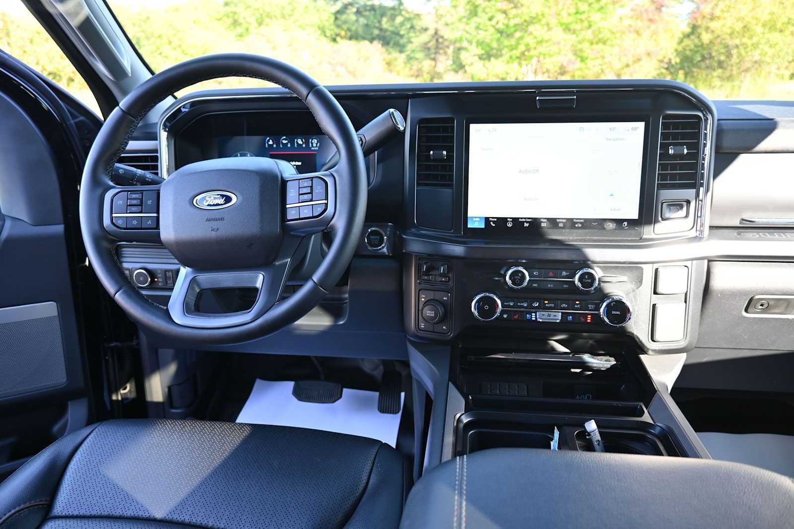 Used 2026 Ford F350 Lariat AWD/4WD image 15
