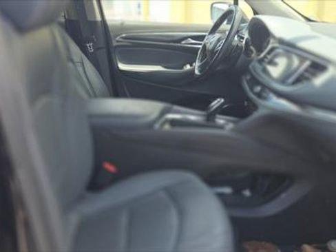 Used 2021 Buick Enclave Essence w/ Sport Touring Edition FWD image 16