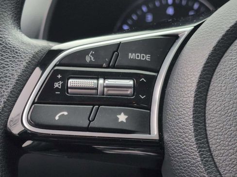 Used 2024 Kia Forte LXS image 23