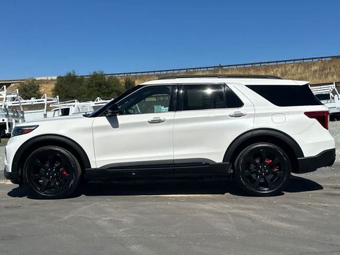 Certified 2022 Ford Explorer ST w/ Equipment Group 401A AWD/4WD image 7