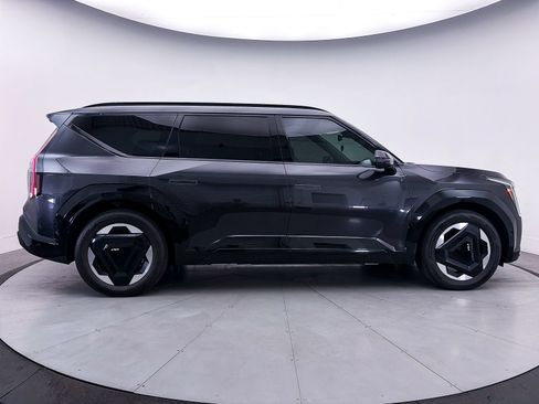 Certified 2024 Kia EV9 Land AWD/4WD image 47