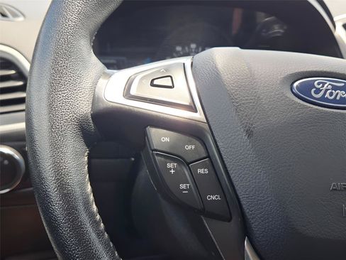 Used 2024 Ford Edge SEL AWD/4WD image 27